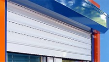 Store extérieur, volet et porte de garage